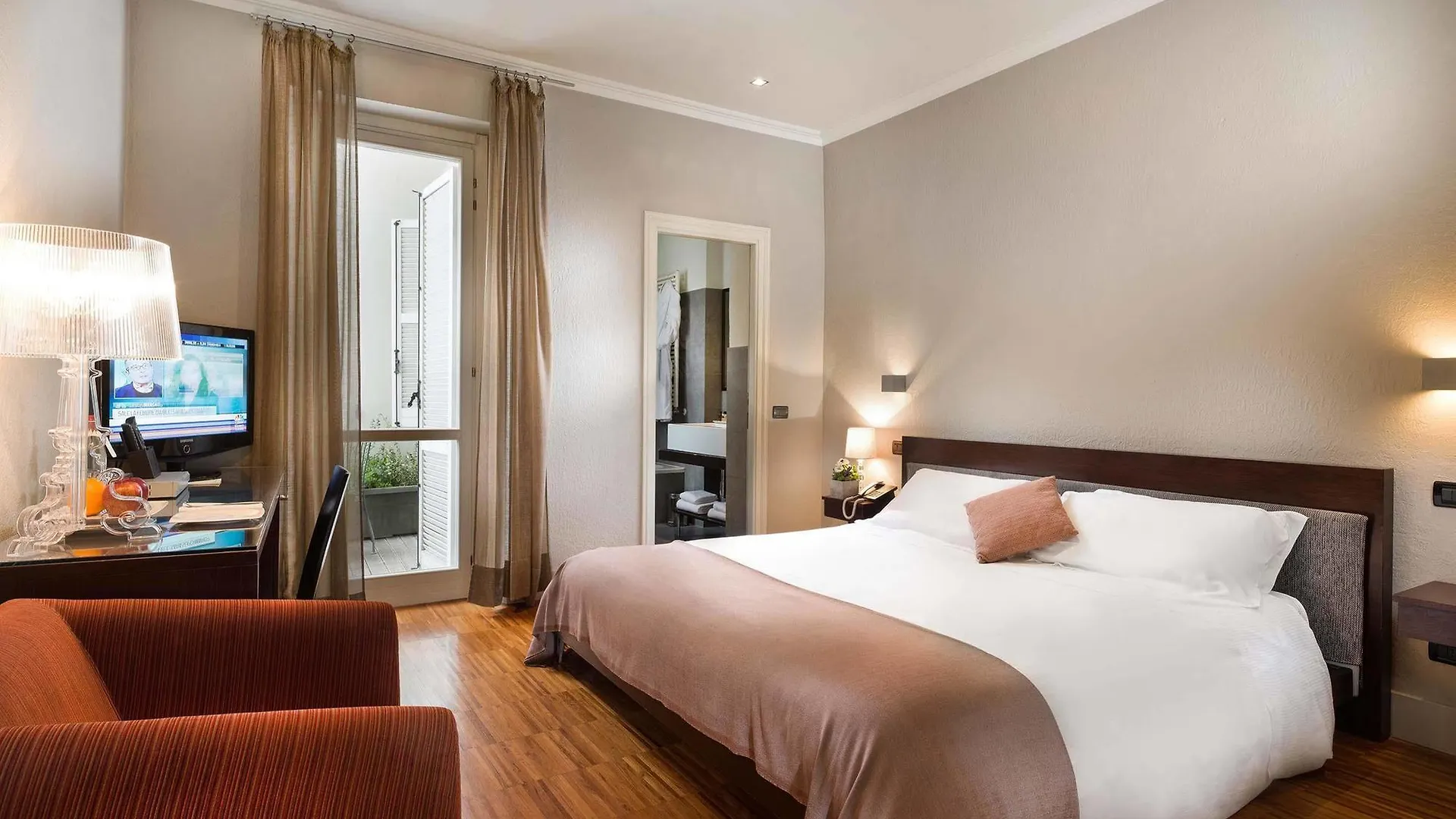 Townhouse 12 Hotel Milánó
