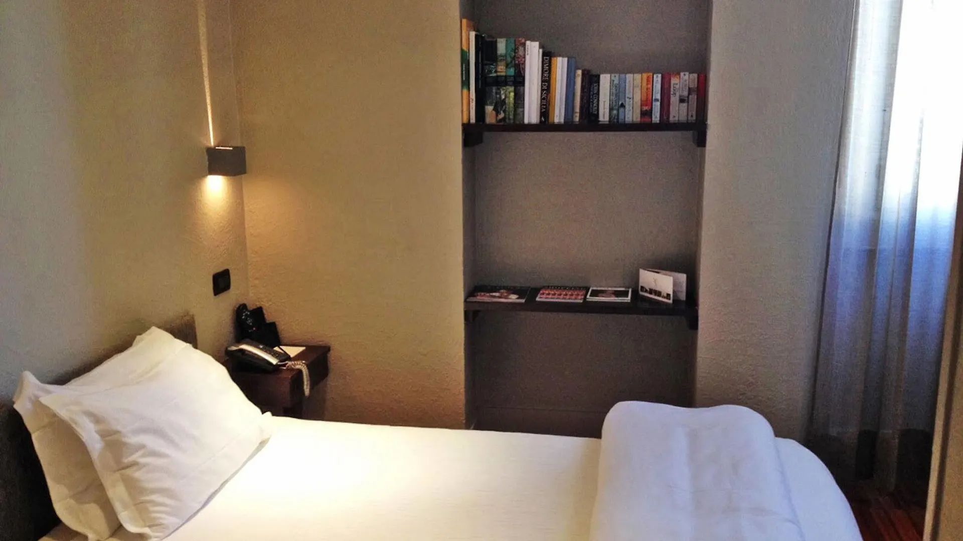 Townhouse 12 Hotel Milánó Olaszország